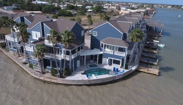 Pelican Point #4 - Great Complex! Great Views! Cool off in the swimming pool!