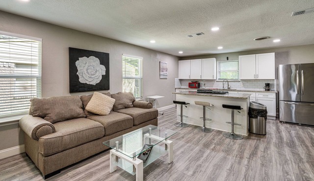 Pet-Friendly Home Near Dallas w/Private Backyard in Mesquite