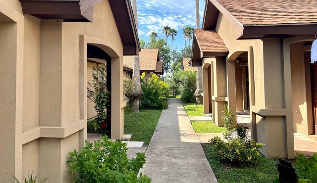 Pleasanview 10- Spacious and Comfortable Apartment