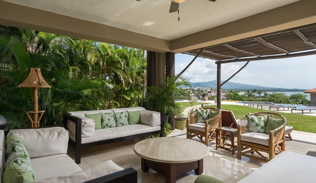 Premier Membership - 3 Bedroom+ Flex, 4.5 Bath - Sleeps 8