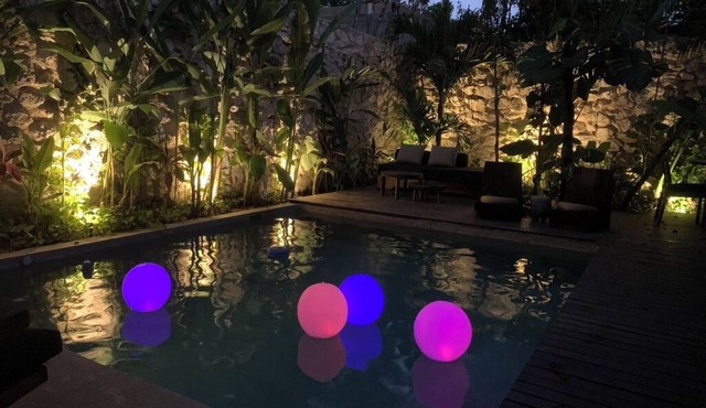 Private Luxury Villa in Holistika - Pool, Garden and Rooftop Patio