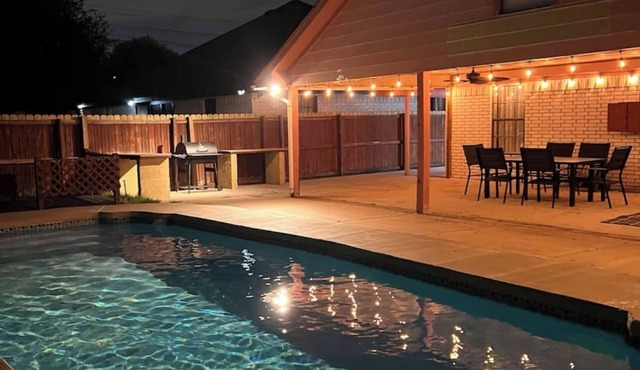 🌴private pool oasis beautiful house near airport space x and SPI.location🚀