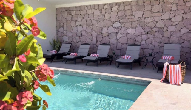 Private pool rooftop and BBQ, Malecon 5 min walk