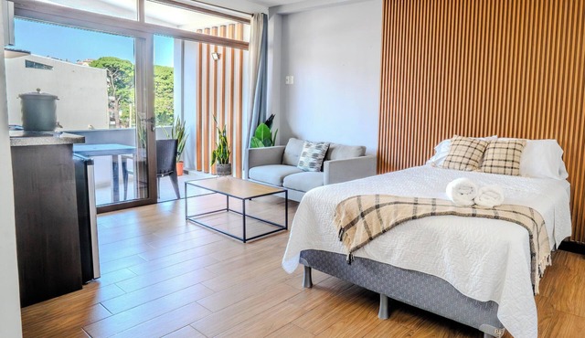Private Studio in Okland zone 10