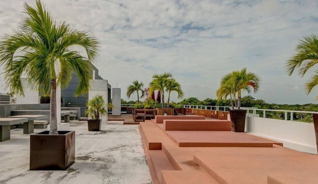 Private Terrace w/Lush Golf Views, Rooftop Pool