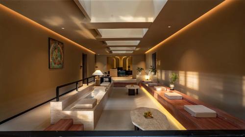 Qinxiang Pavilion Hotel