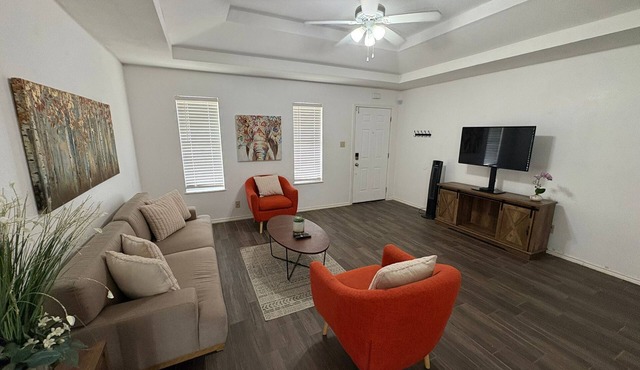 Quaint & Cozy 3BR - pets welcome!