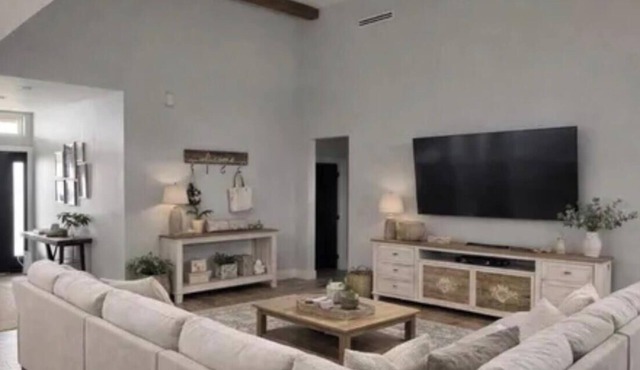 Quaint Harlingen home near medical center.