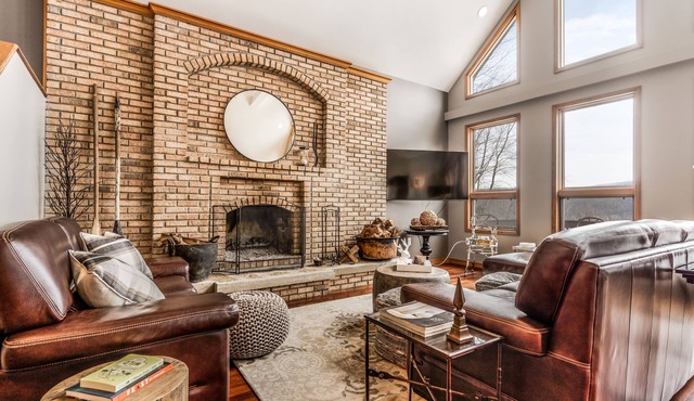 Quaint + Modern Lakeview Home on Sacandaga Lake in Hadley