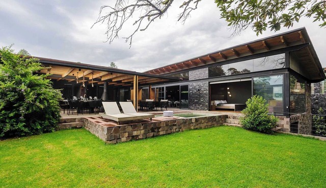 Rancho Olivos: w/Private HotTub, Pool Table &Padel