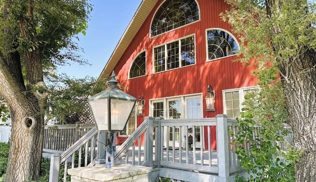 Red Haven Retreat - County Lake & Park in Centre Township