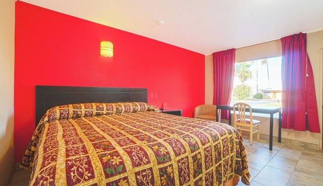 Relax in King Room | Budget-Friendly & Ideal Weslaco Short Stay