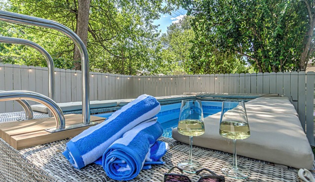 Renovated 4 BDRM Duplex w/POOL Prime Location on S Lamar in Austin