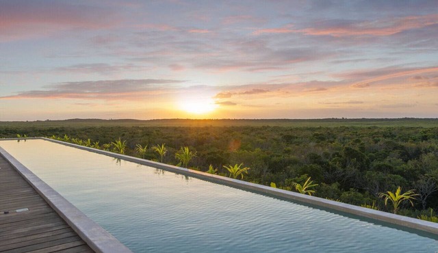 Rooftop Pool, FREE Access to 2 Bikes & FREE Ikal Beach Shuttle