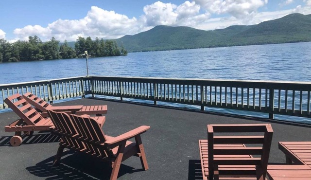 Rustic Lakefront Retreat w/Boathouse, Views & Fun in Diamond Point