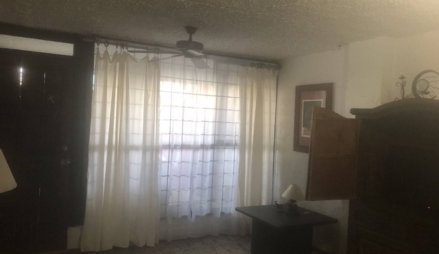 San Gabriels House at Chapalita Neighborhood
