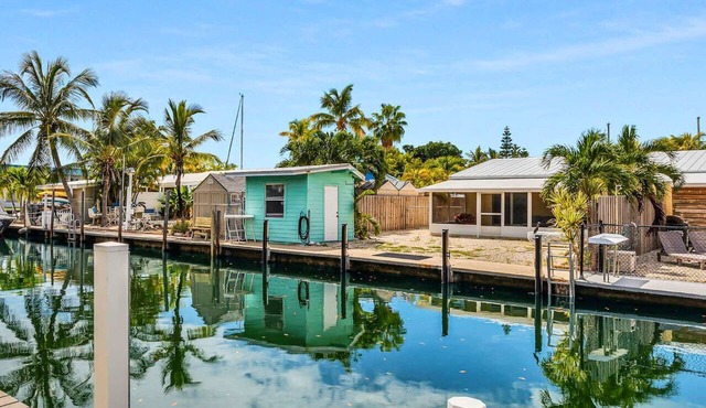 🚤 Sea La Vie Waterfront Retreat Dock 🏝️ in Marathon