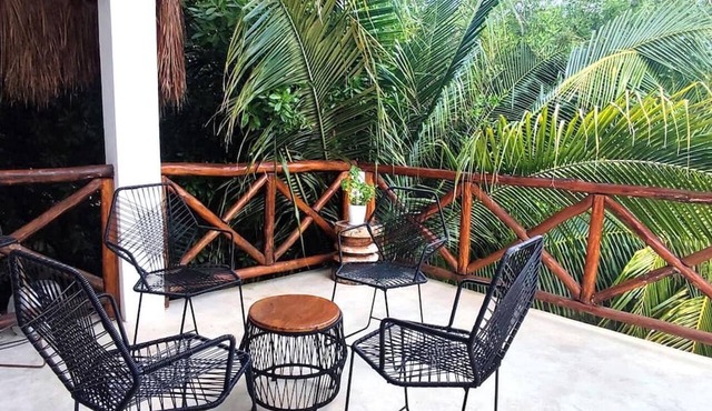 Sea View 2BR, Full Kitchen, Sleeps 5, Casa 8