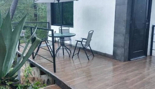 Shiraz PINOS DEL RIO chalet with forest view