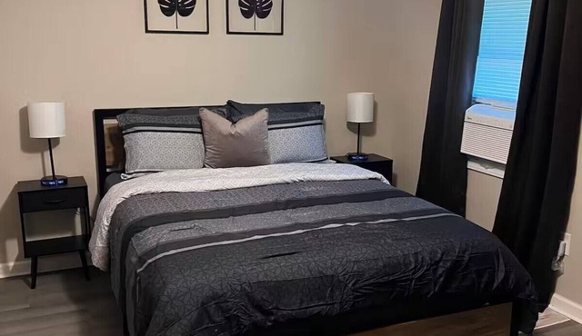 Skipper 3- Charming 1-bedroom apartment in Rockingham with WiFi, AC in Rockingham