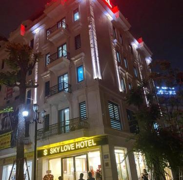 Sky Love Hotel
