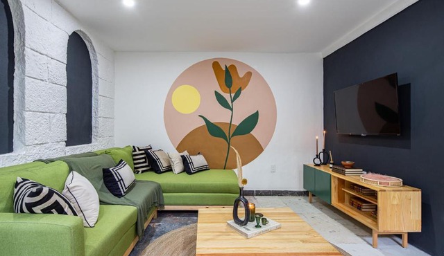 Sleeps 9, Outdoor Space, PingPong Table, in Villa