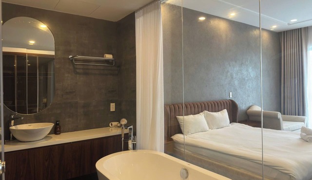 SONG CAT VILLA 26NM1 - 4-bedroom villa with cool AC and comfort
