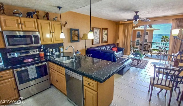 Sonoran Spa N405 - 1 BR Next to the Pool, High Speed Wi-Fi - Beachfront Upper Floor Luxury Condo