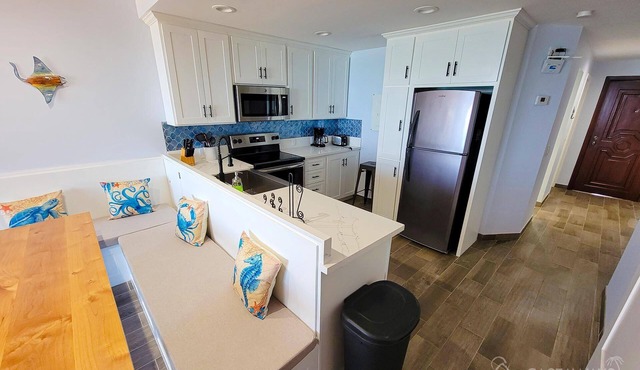 Sonoran Spa N806 - 1 BR Next to the Pool, High Speed Wi-Fi - Beachfront Upper Floor Luxury Condo