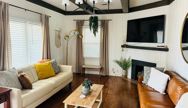 Spacious 4-bedroom house in Great Bend, KS with, Backyard Deck, Ping Pong Table in Great Bend