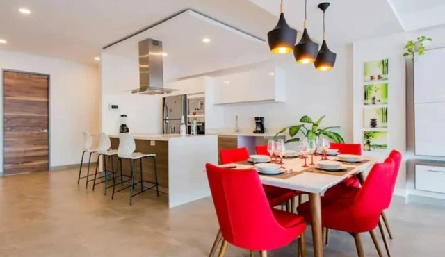 Spacious 4-bedroom duplex Penthouse with rooftop access & resort-style amenities