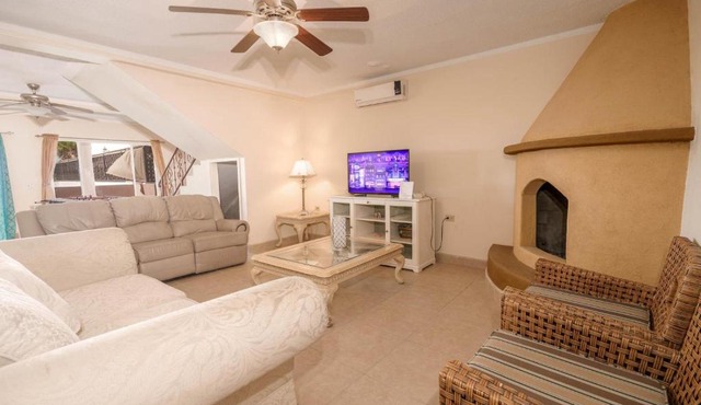 Spacious 4BR Villa at La Hacienda Resort Close to the Beach