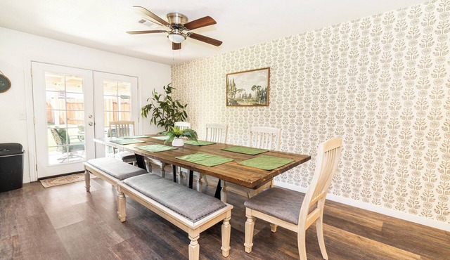 “Spacious 5-Bedroom Retreat – Perfect for Families & Groups” in Citrus Heights