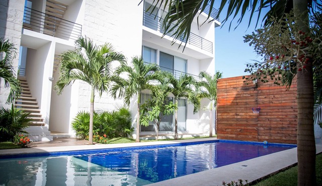 Spacious & breezy 1 bedroom penthouse with rooftop and grill