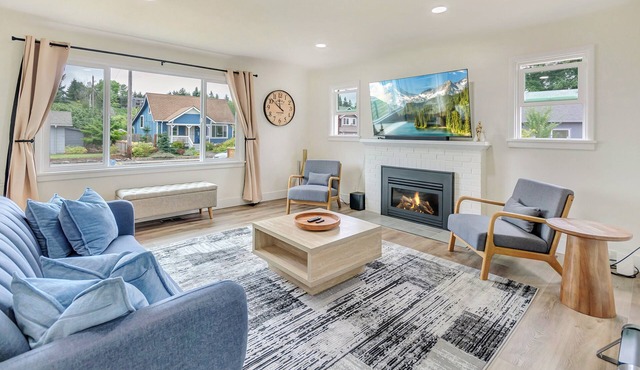 Spacious Comfy Home 2br+2ba - 9 min to Tacoma Dome in Tacoma