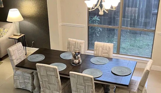 Spacious Home for Large Family Gatherings