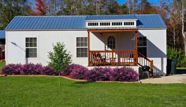 Spacious home w/deck, grill, laundry in Phenix City