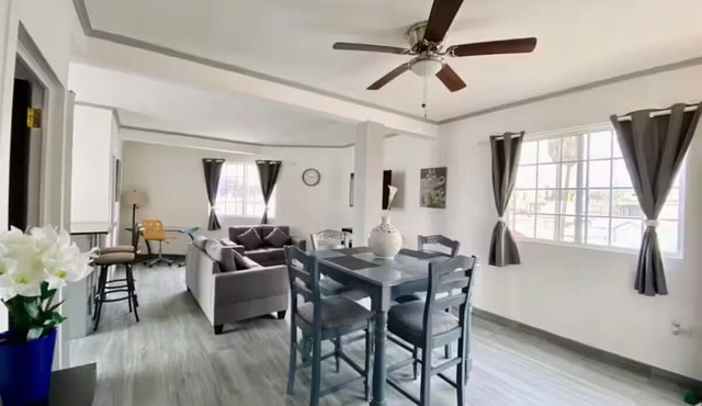 Spacious Suite + Parking | 15 min SY Border