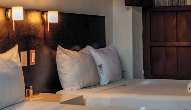 Stay in Four Bright Rooms Steps from Shops, Dining, & Merida Attractions