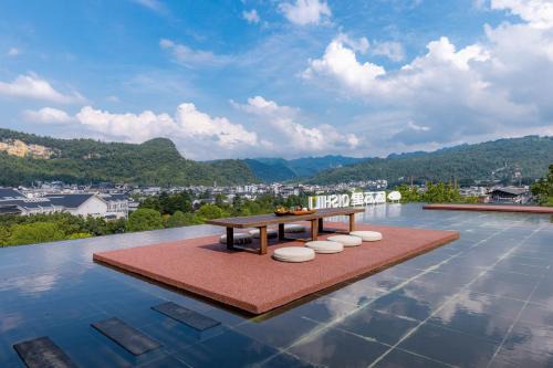 Stone Haven Zhangjiajie National Forest Cave Homestay