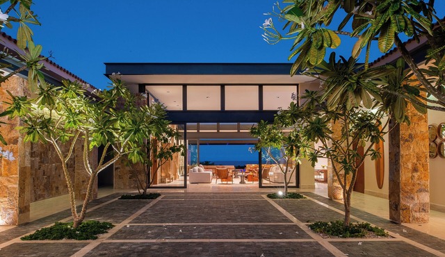 Stunning 11-Bd Villa, Indoor Tennis & Beach Club — Chef, Butler & Yacht Incl.