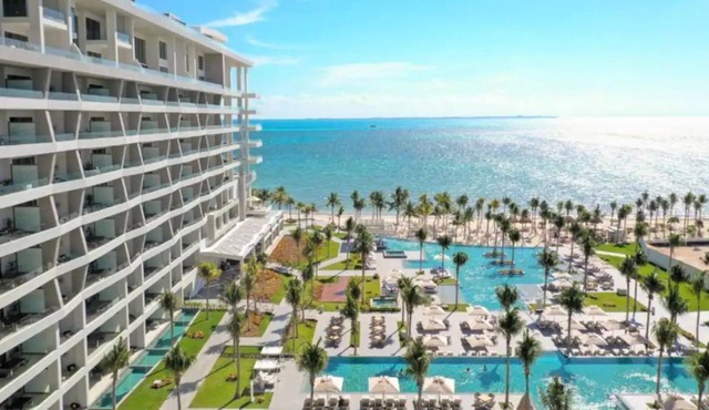 Stunning 2 bedroom 2 bath apartment in Cancun.