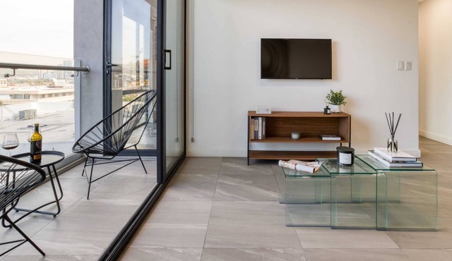 Stunning Apt w/Balcony | Lounge-B/Center+Gym