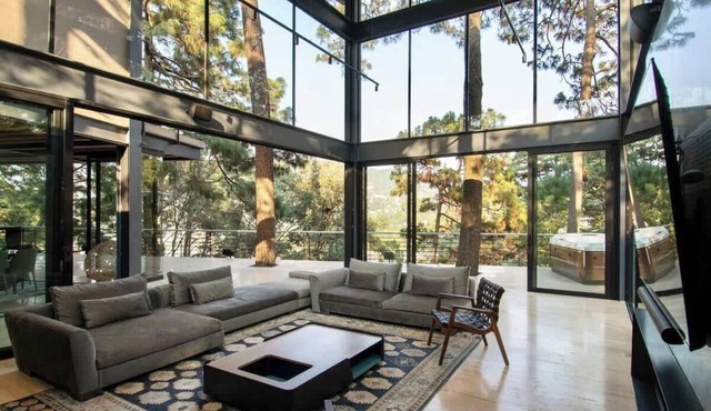 Stunning Glass House in Avandaro Forest w/ Hot Tub