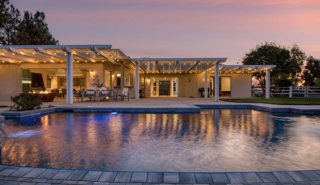 Summit Ranch by AvantStay | Infinity Pool + Views in Temecula