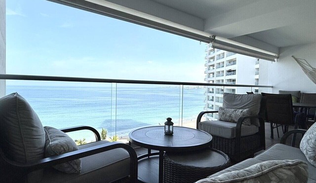 Sun, Sand & Breakfast! 2BR Beachfront Gem