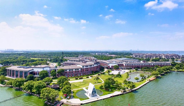 Suzhou Tongli Lake View Hotel