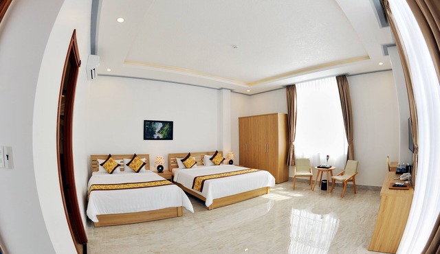 Tam Chau Luxury Hotel
