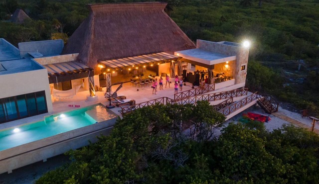 Tatich Sisal Bungalows