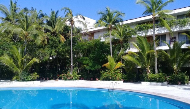 Terrific hotel with AC in Ixtapa Zihuatanejo